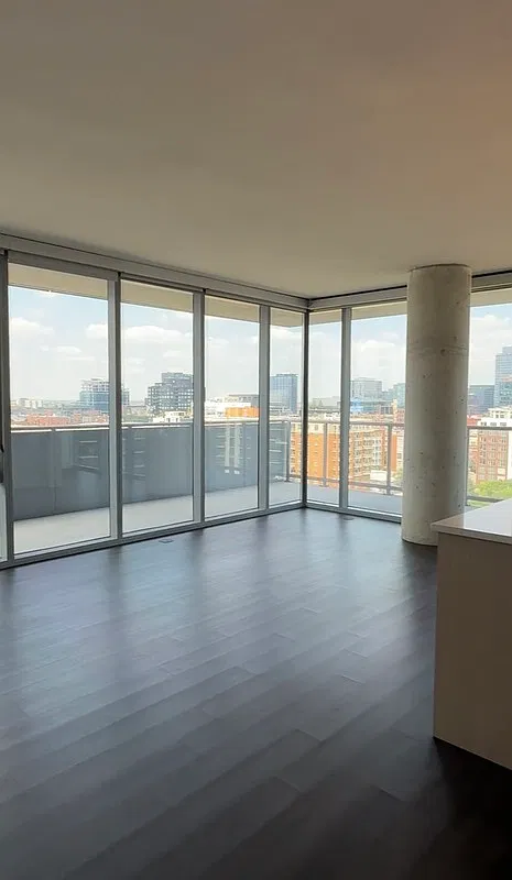2 bed, 2.0 bath, 1060 sqft, $4,210 — Photo 3