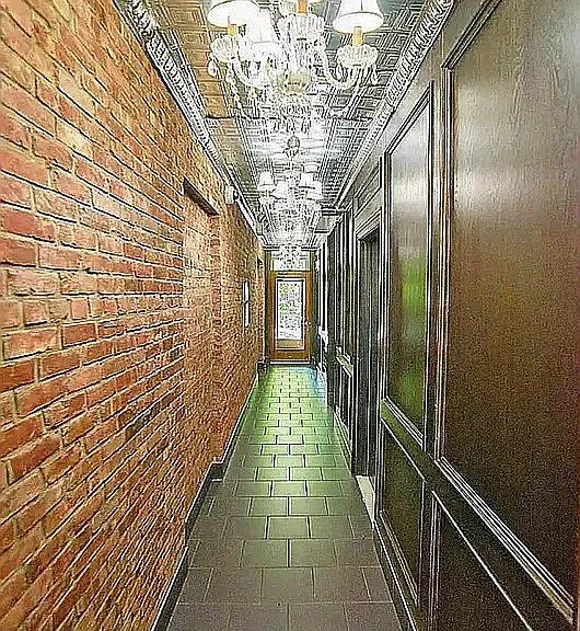 325 E 10th St #5A — Photo 8