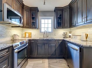 7171 SE Coach Hill Rd SW #3101, Calgary, AB T3H3R7