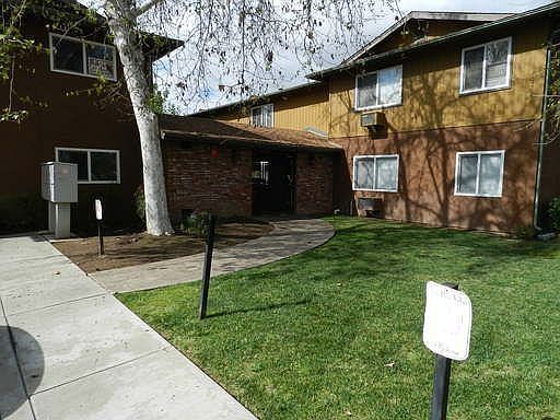 1st image of 390 N 1st St Unit 3