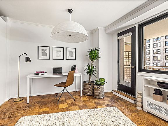 5th image of 16 W 16th St APT 8TN