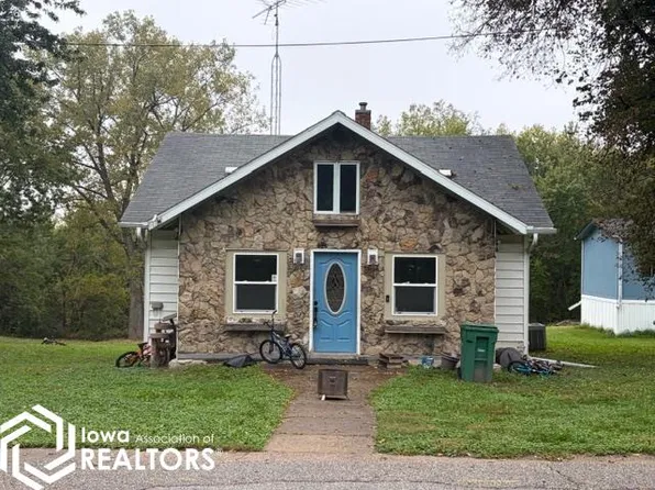 109 S Broadway, Lockridge, IA 52635