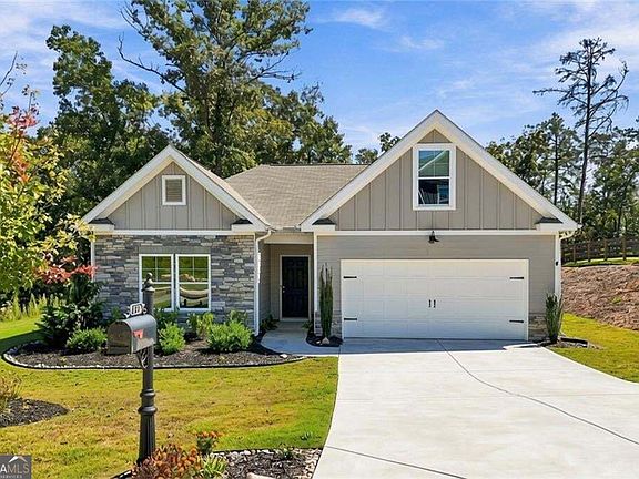 2nd image of 437 Tom Avery Dr