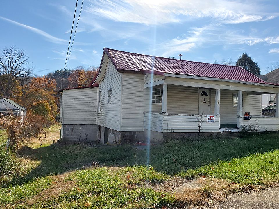 2nd image of 314 Main St