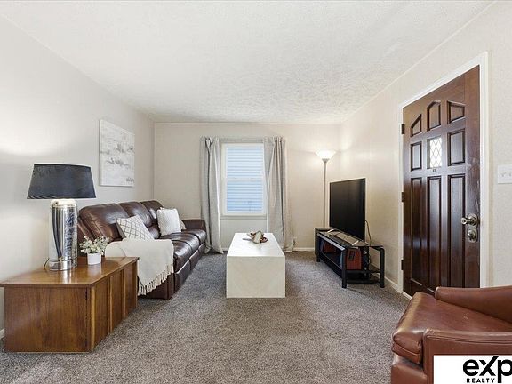 5th image of 2503 S 60th St