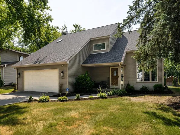 10541 W Pine Ridge ROAD, Milwaukee, WI 53228