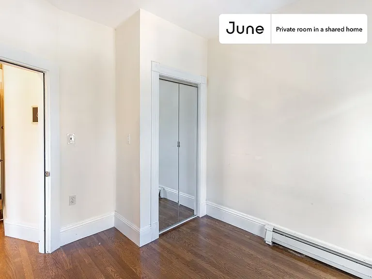 106 Buttonwood St #C — Photo 4