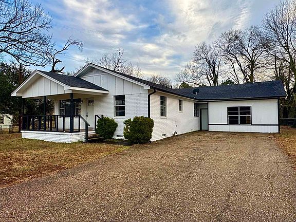 2nd image of 900 Vesta Ave