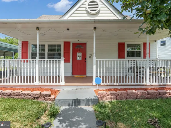 109 Drake Ct, Manassas Park, VA 20111