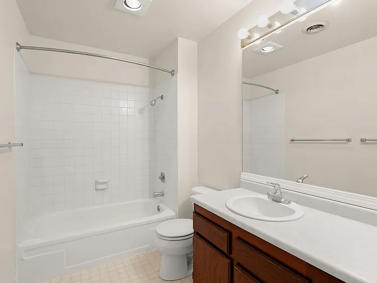 17570 NW Shorewood Dr — Photo 14