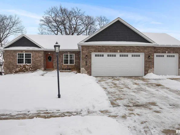 102 Joseph Ct, Washington, IL 61571