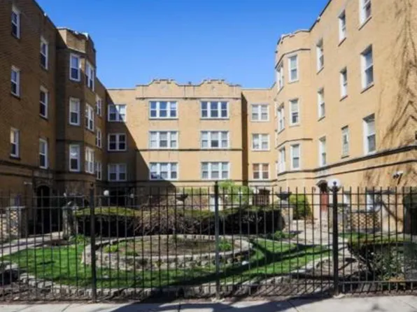 6322 N Richmond St APT 2B, Chicago, IL 60659