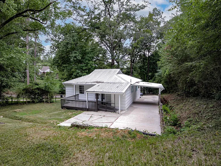 724 Rose Dr — Photo 37
