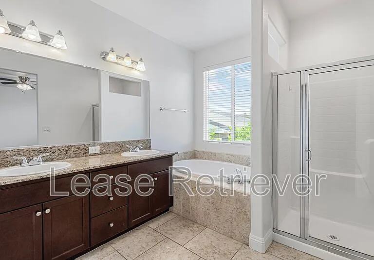 2160 N Stokes Ct — Photo 32