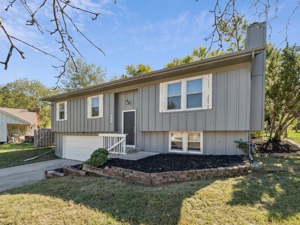 525 NE Karapat Dr