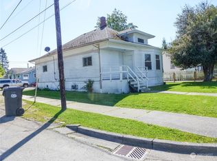 220 E Section St, Mount Vernon, WA 98273