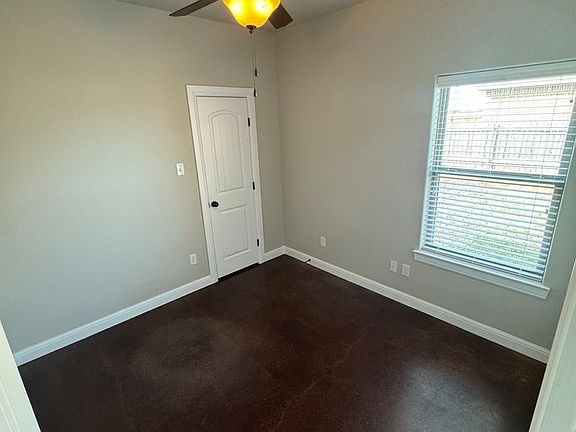 5th image of 211 Walker Ln