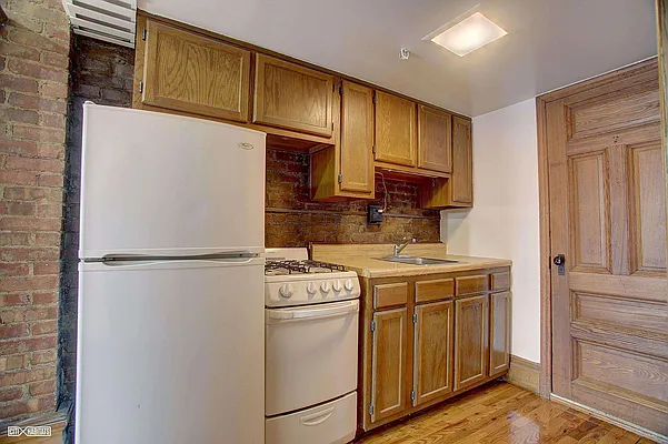 Rented by Citi Habitats | media 7