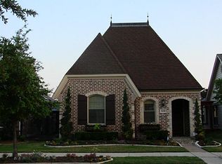 8628 Riverdale Dr, North Richland Hills, TX 76180