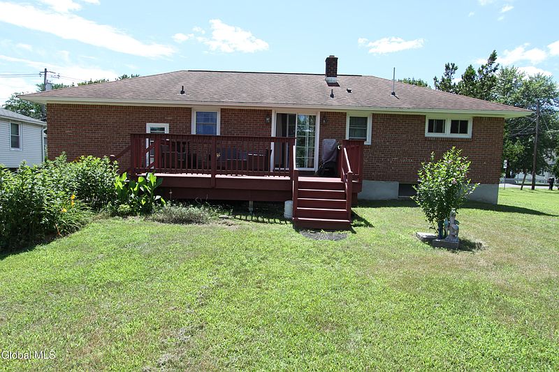 2nd image of 137 Maple Avenue