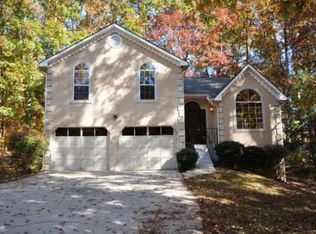 2000 Oakleaf Ln, Lithia Springs, GA 30122