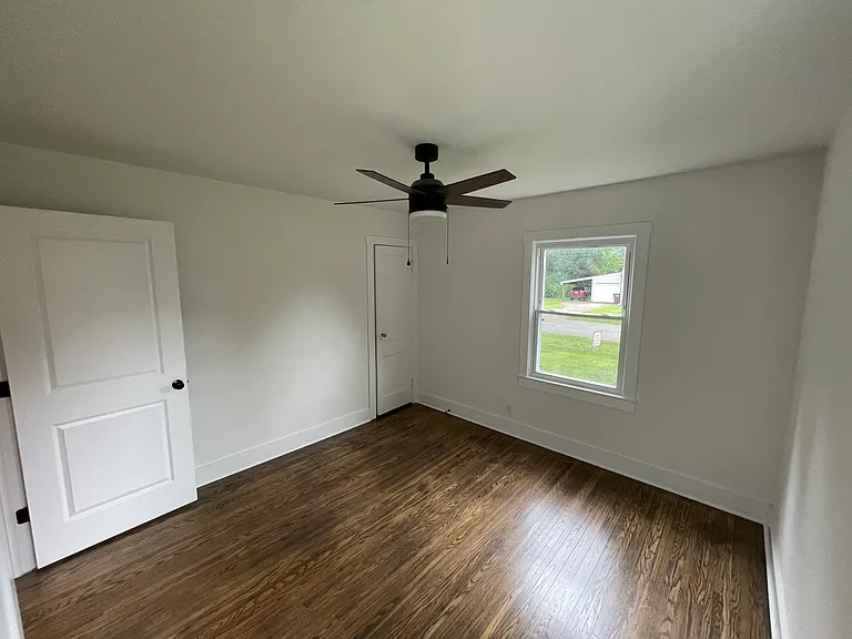 8007 Greenway Dr — Photo 17