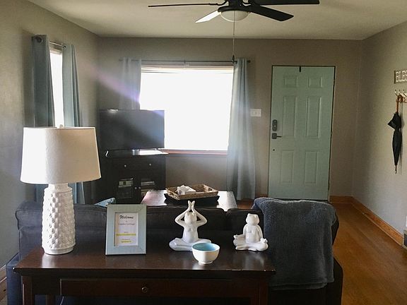 3rd image of 639 Perry Ave