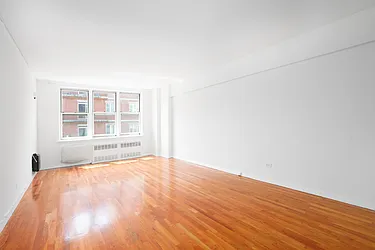 855 East 7th Street