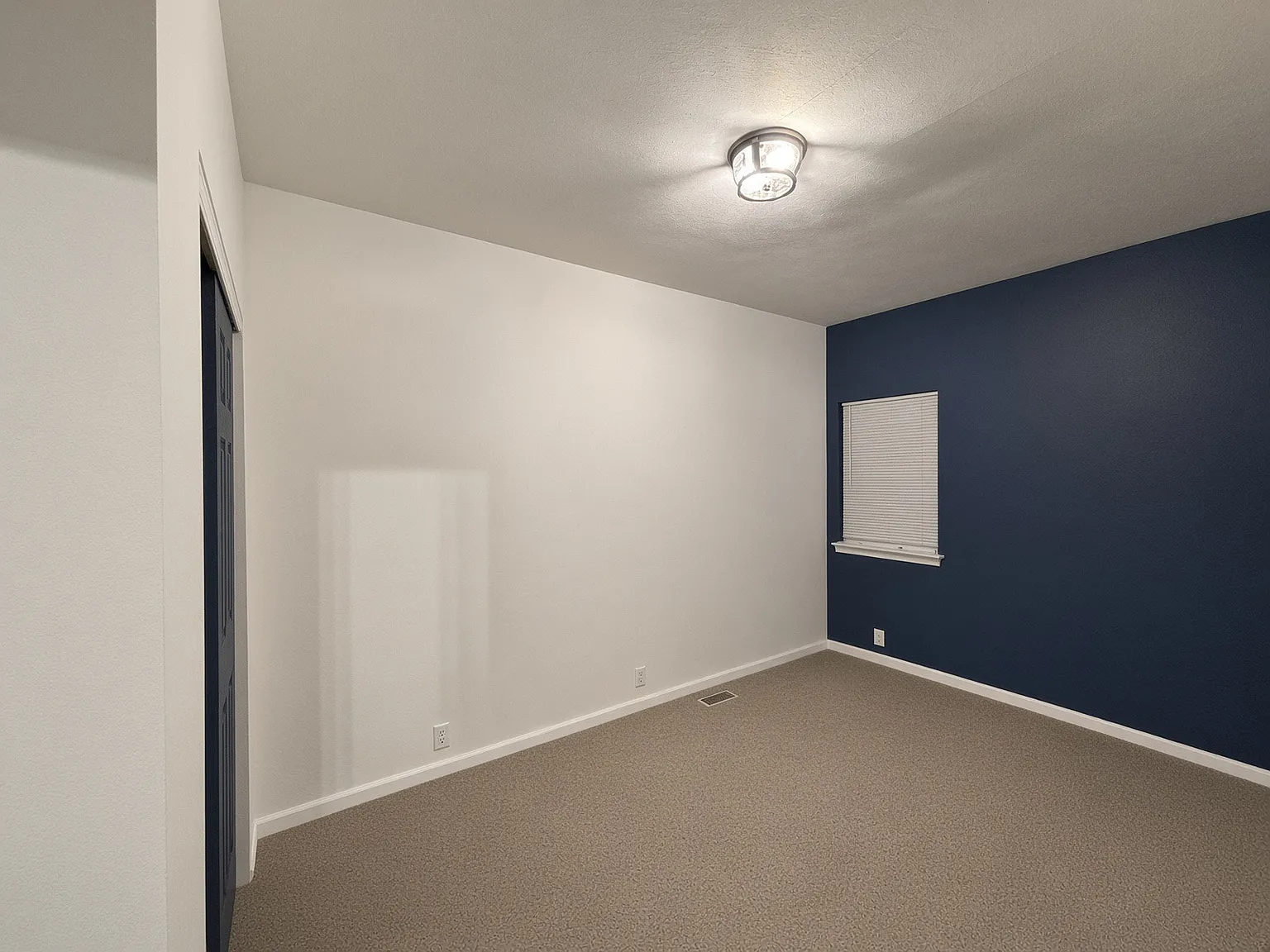2 bed, 998 sqft, $1,400 — Photo 4