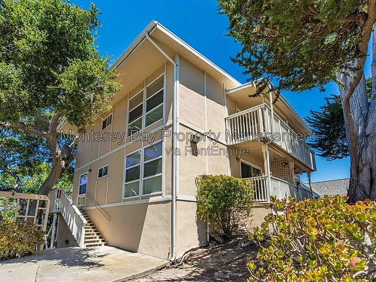 420 Lighthouse Ave #D — Photo 2