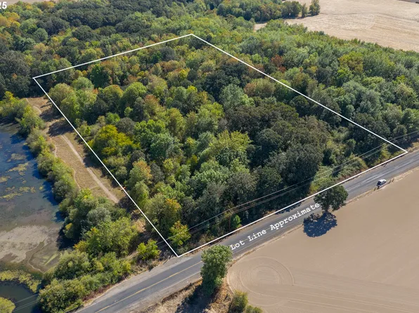 Three Lakes Rd SE #200, Albany, OR 97322