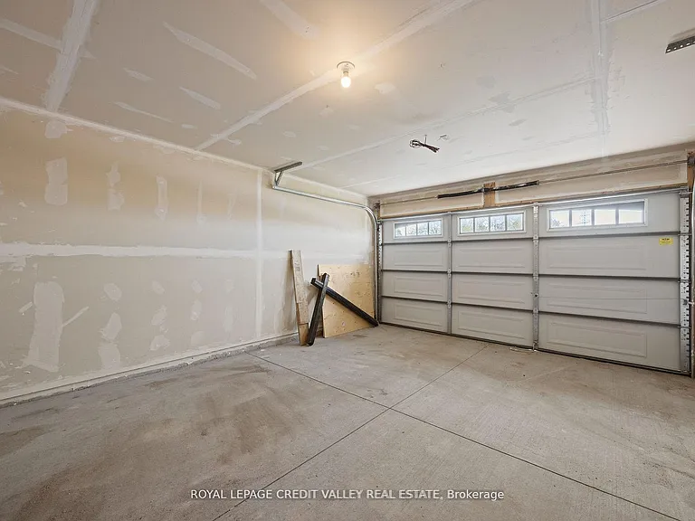 2739 Asima Dr — Photo 38