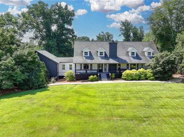 5595 Ranch Dr, Cumming, GA 30041