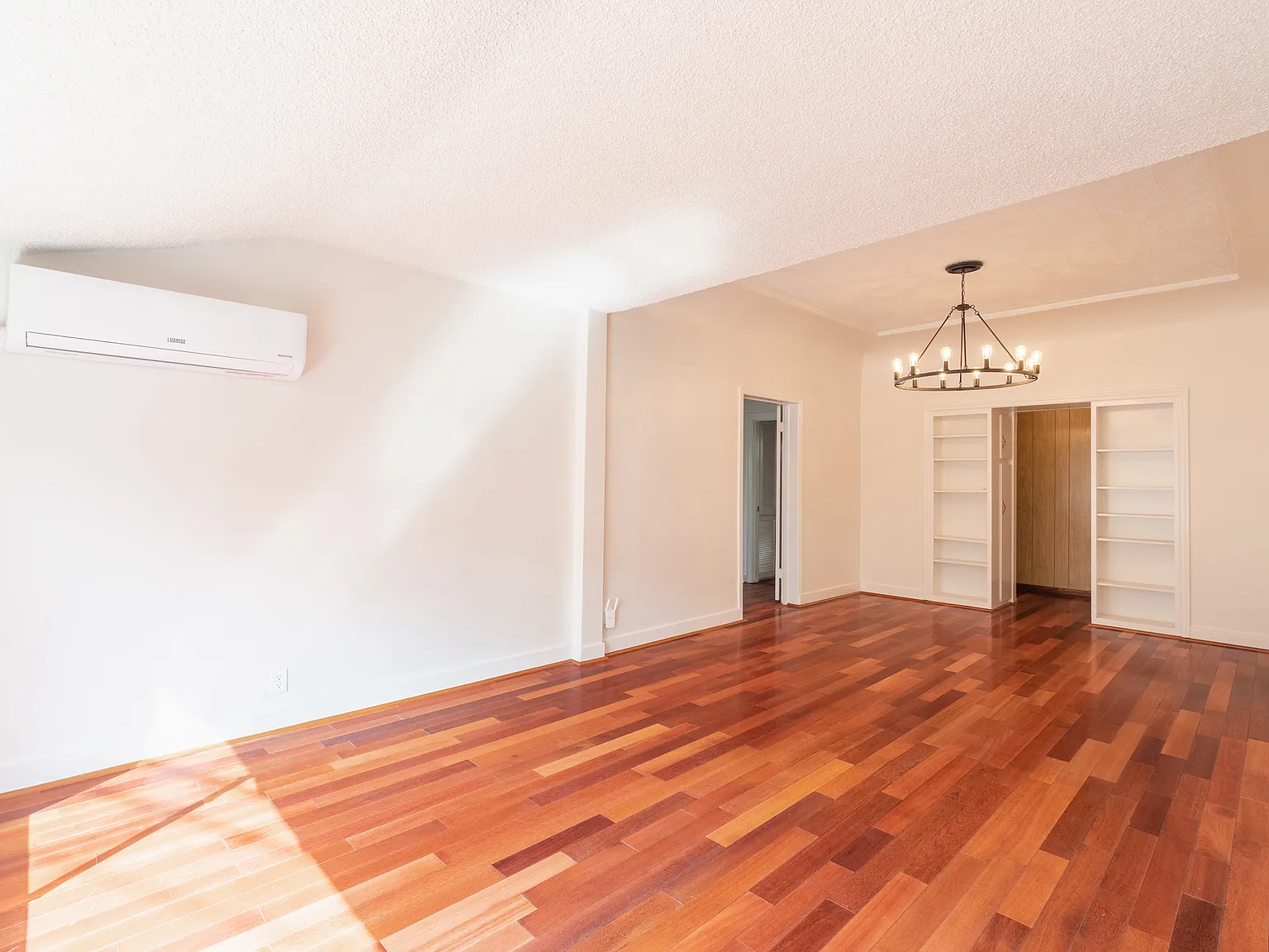 2 bed, 1430 sqft, $4,000 — Photo 1