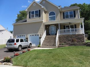 20 Bedle Rd, Hazlet, NJ 07730
