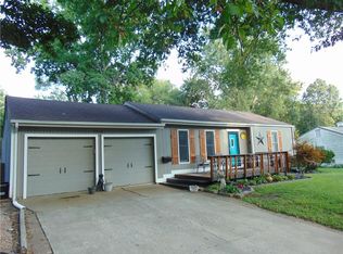 7913 Raytown Rd, Raytown, MO 64138