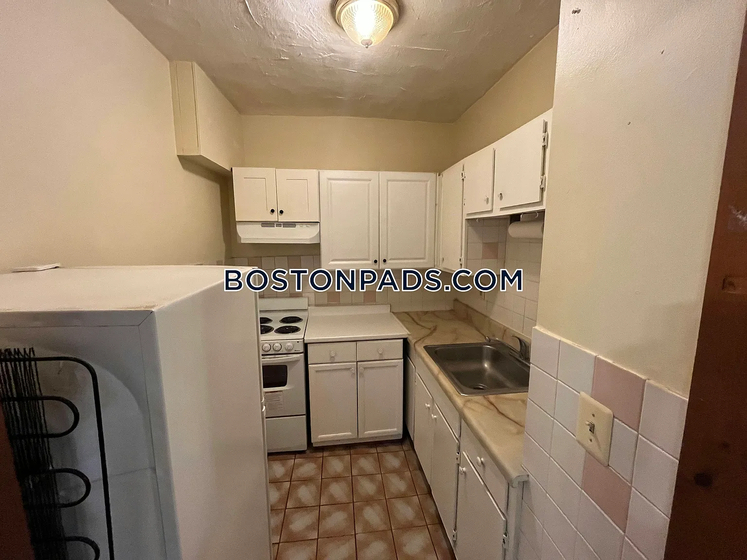 4 Price Rd — Photo 1