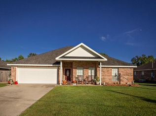3520 N 9th St, Ocean Springs, MS 39564