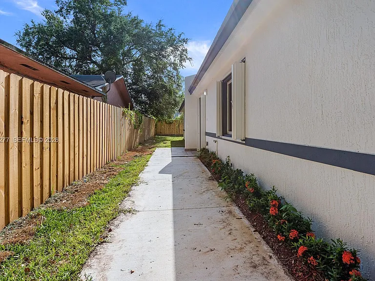 7940 NW 12th Ct #B — Photo 26