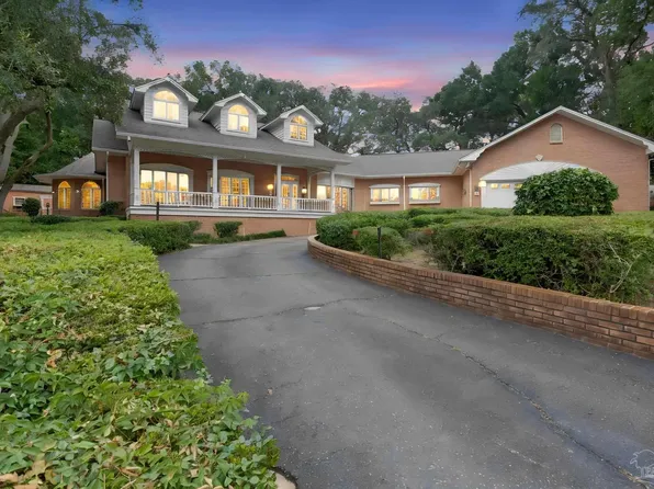 5 Mustin Pl, Pensacola, FL 32506