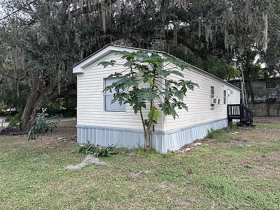 3rd image of 3850 NE 91st Pl