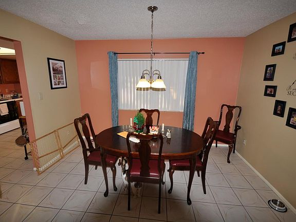 5th image of 1062 Las Cruces Dr