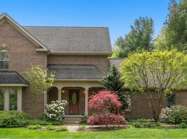 8416 E 400 N, Rolling Prairie, IN 46371