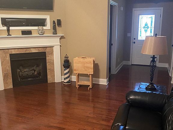 2nd image of 179 Willowbrook Dr
