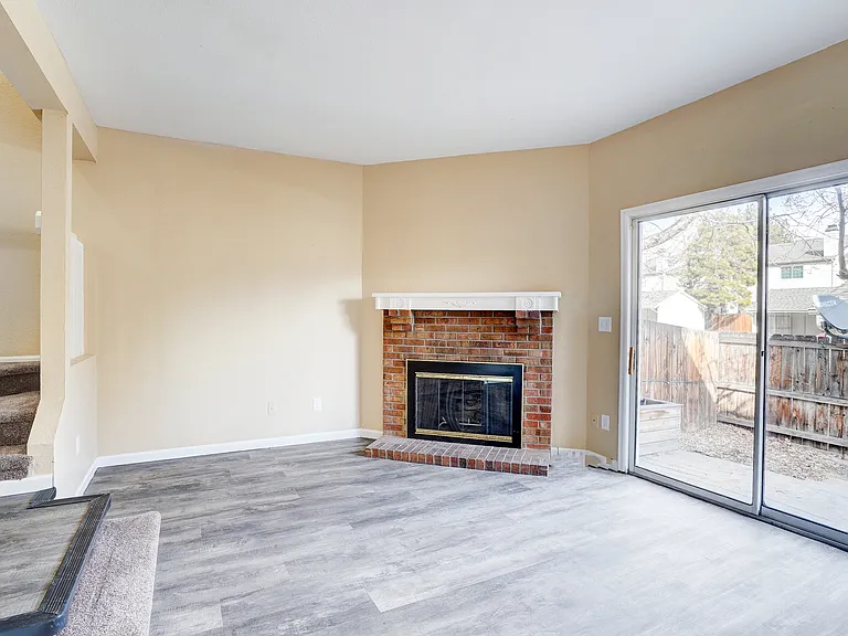 4106 S Mobile Cir #D — Photo 8