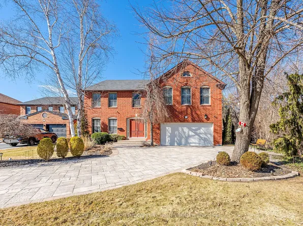 8 Goodmills Ct, Markham, ON L3R 7M4