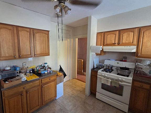5th image of 2726 Holland Ave Floor 2