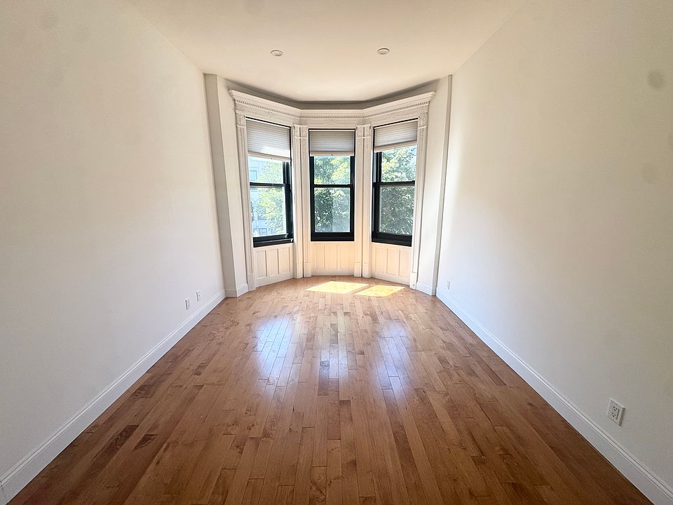 1st image of 703 Macdonough St #2