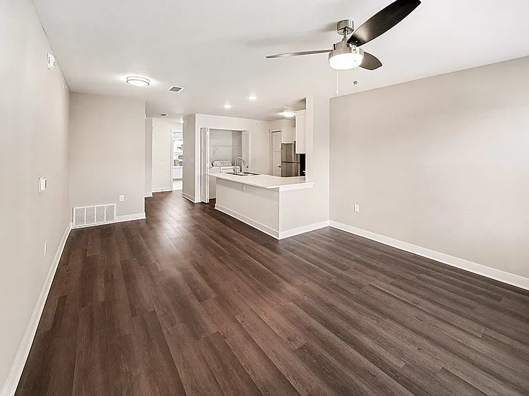 The Grove Apartment Homes — Photo 12
