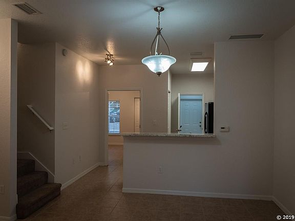 5th image of 2710 NW 104th Ct APT D